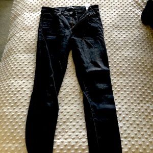 Black Skinny jeans
